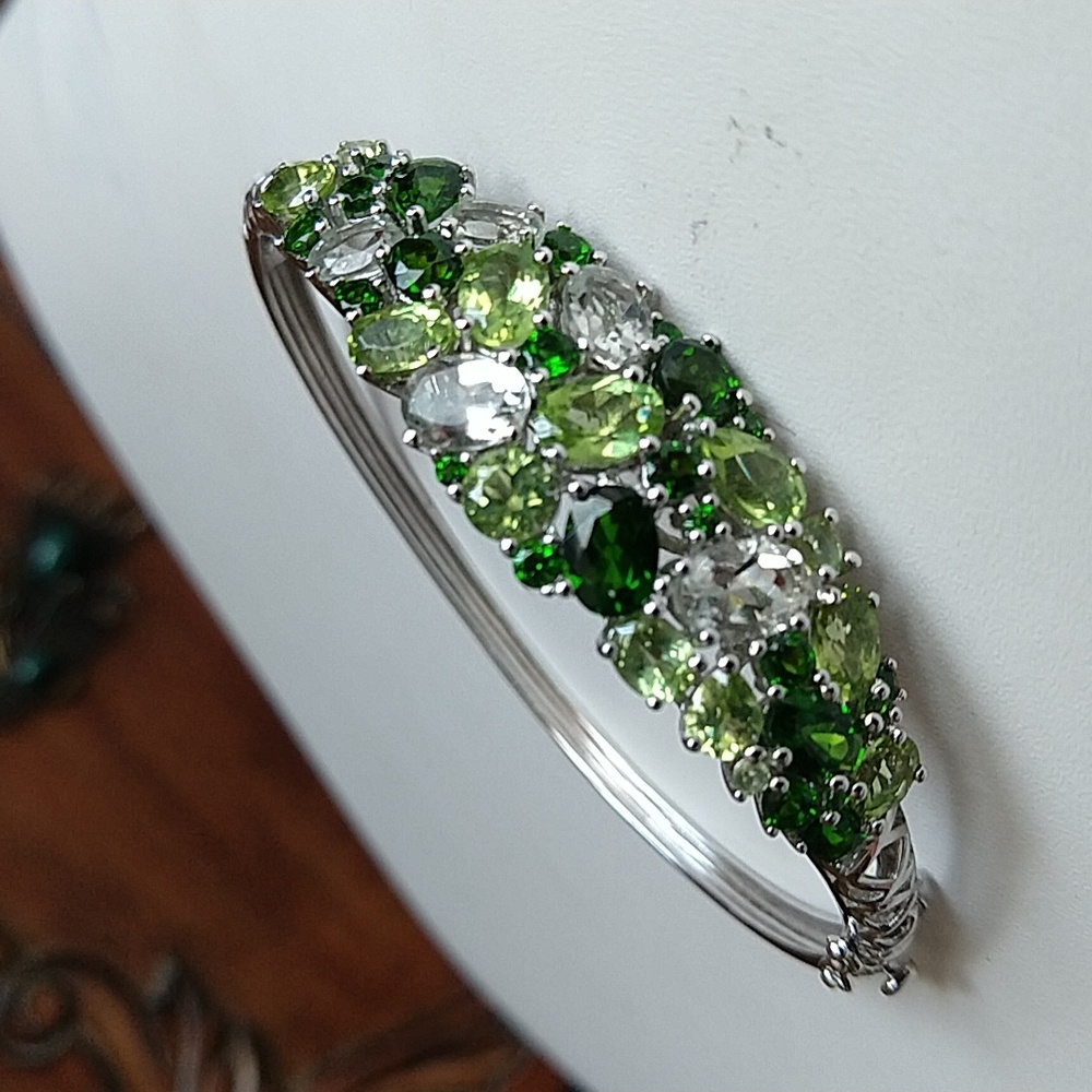 Green and clear gemstone sterling silver 925 bracelet hinged bangle - Picture 1 of 12